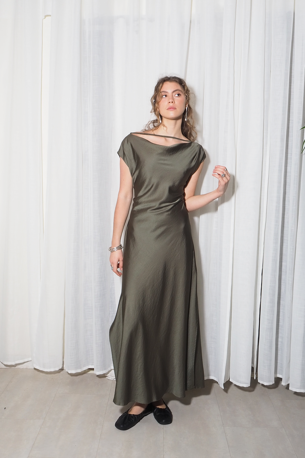 Vestido Robin Khaki Satin