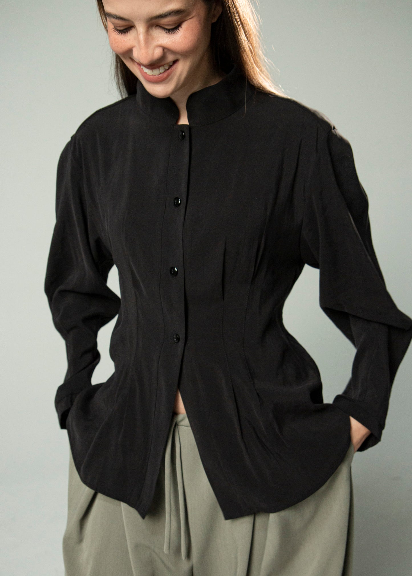 Camisa Mao Negro 'Cupro Touch'