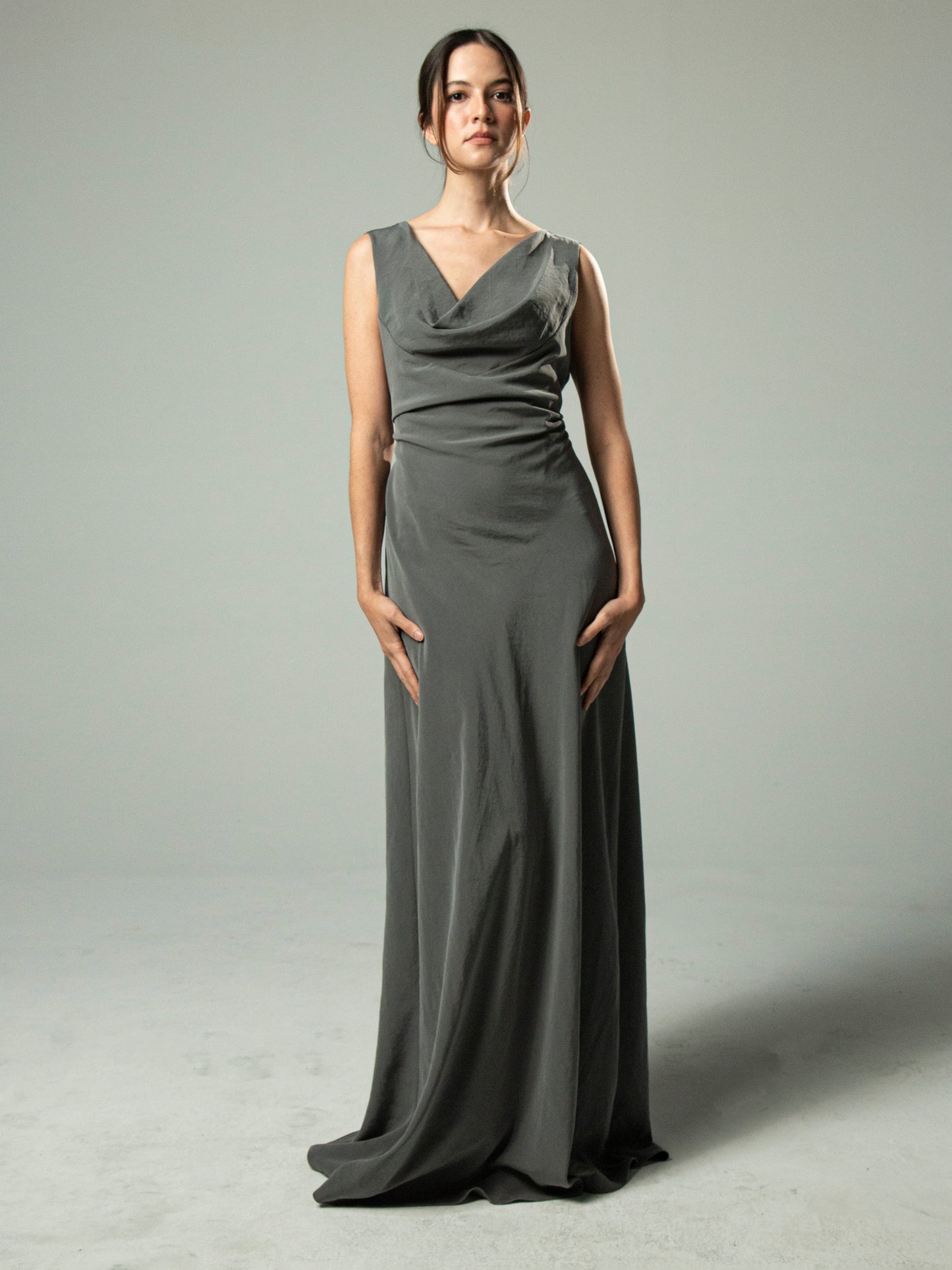 Vestido Rina Gris 'Cupro Touch'