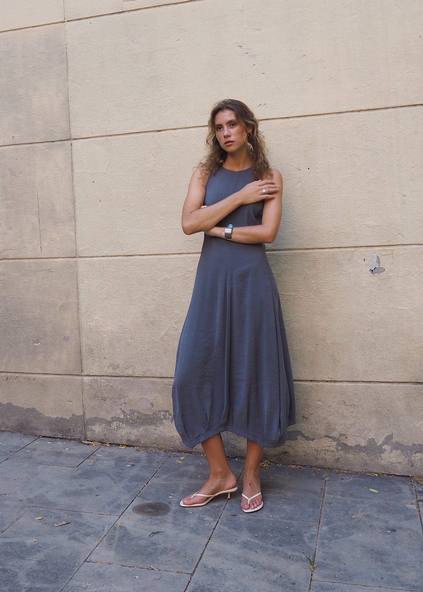 Vestido Yuno Cupro Gris