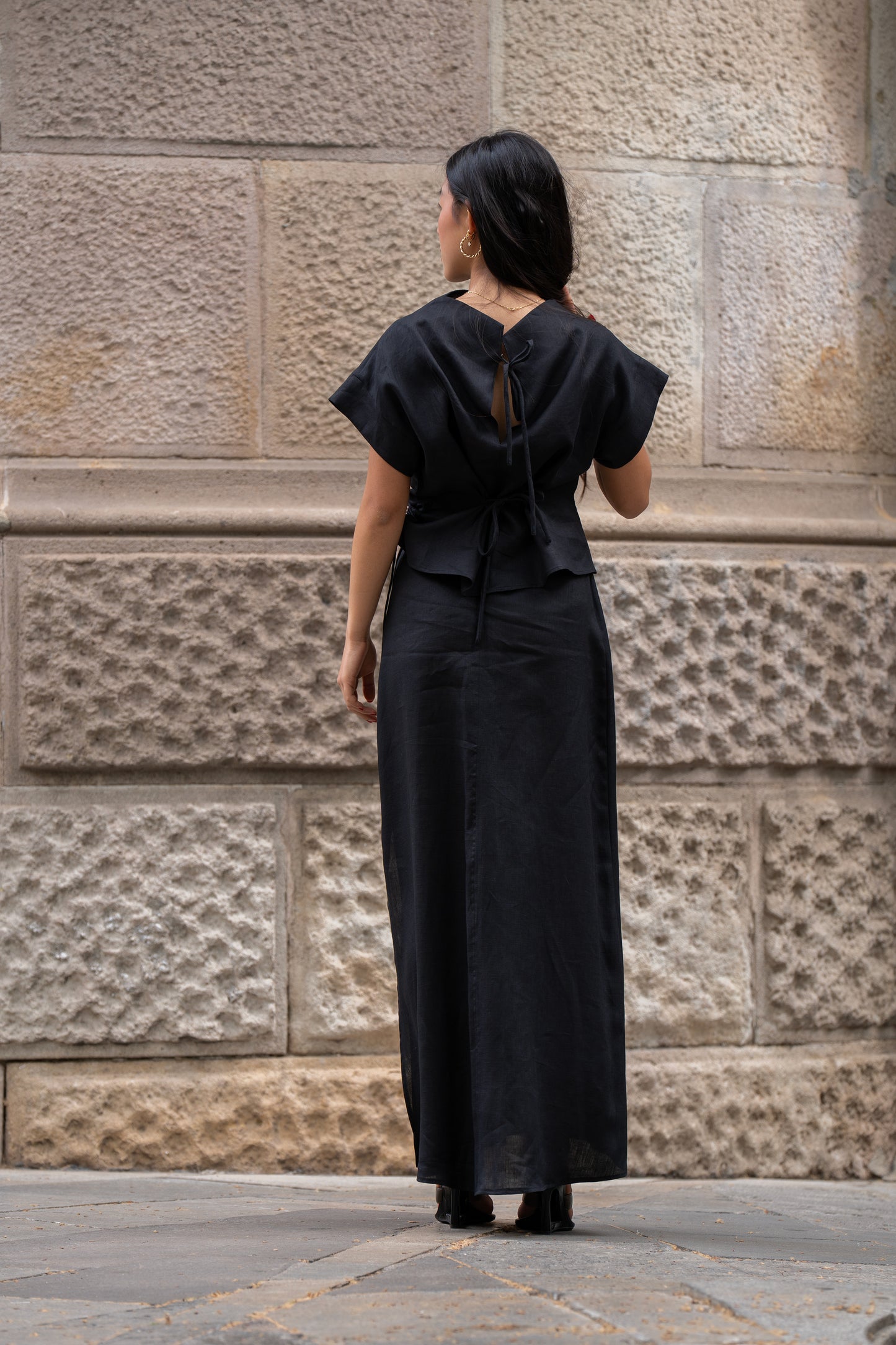 Black Kitten Top (100% Linen)